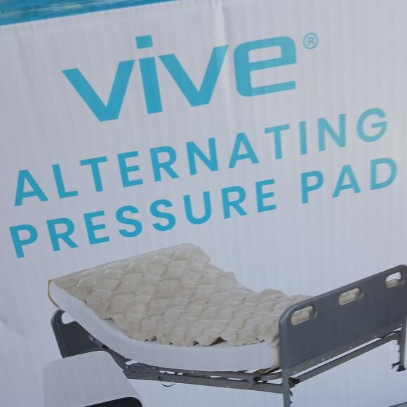 Vive Alternating Pressure Pad Air Mattress ONLY, used not in original box - Picture 1 of 15